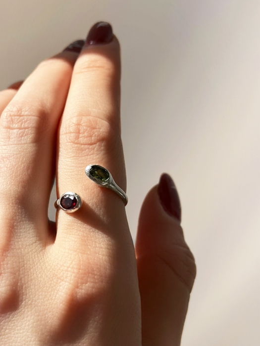 Duelle Adjustable Ring | Silver + Two Stones