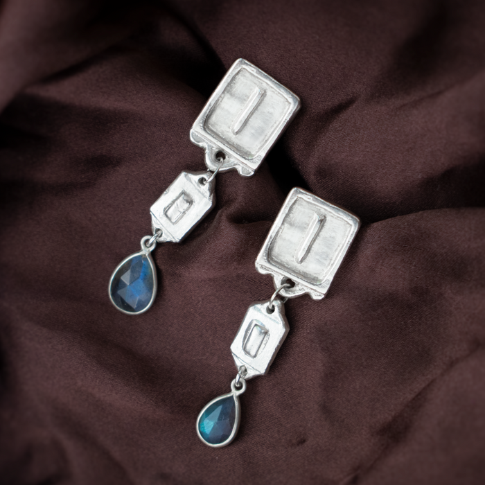 Malen Nocturne Earrings