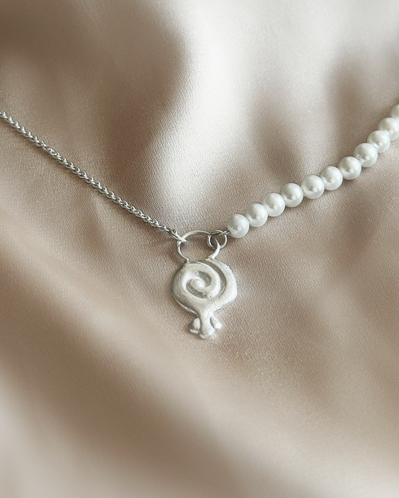 Granea Necklace | Silver + Pearl Strand