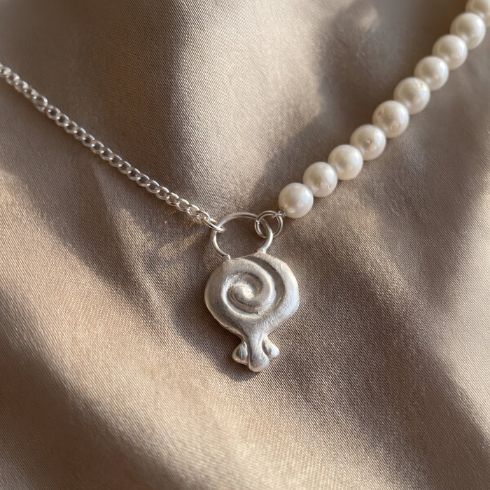 Granea Necklace | Silver + Pearl Strand