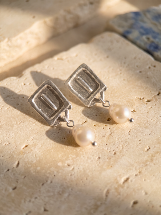Malen Earrings | Silver + Natural Pearls