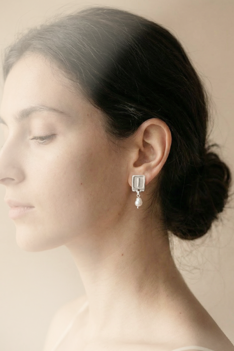 Malen Earrings | Silver + Natural Pearl