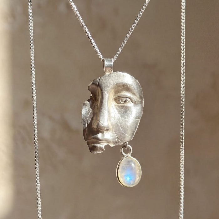 Oneira Necklace | Moonstone + Silver